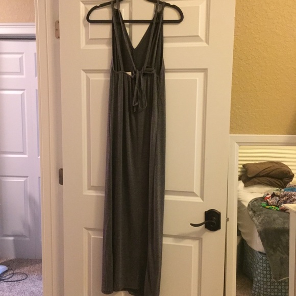 gray strappy back maxi dress - Picture 5 of 6